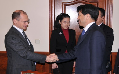 http://ru.china-embassy.org/chn/sgxw/W020100211153556850852.jpg