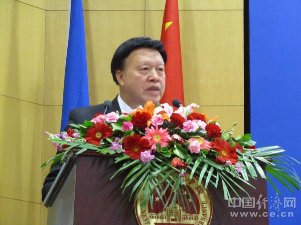 广东省常务副省长肖志恒在2012中欧行政改革论坛上发言 中国经济网记者李晶晶/摄